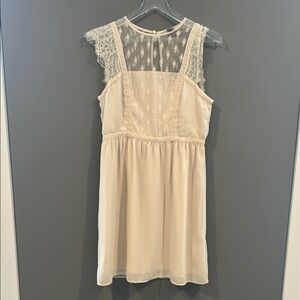 H&M cream coloured lace dress size 10